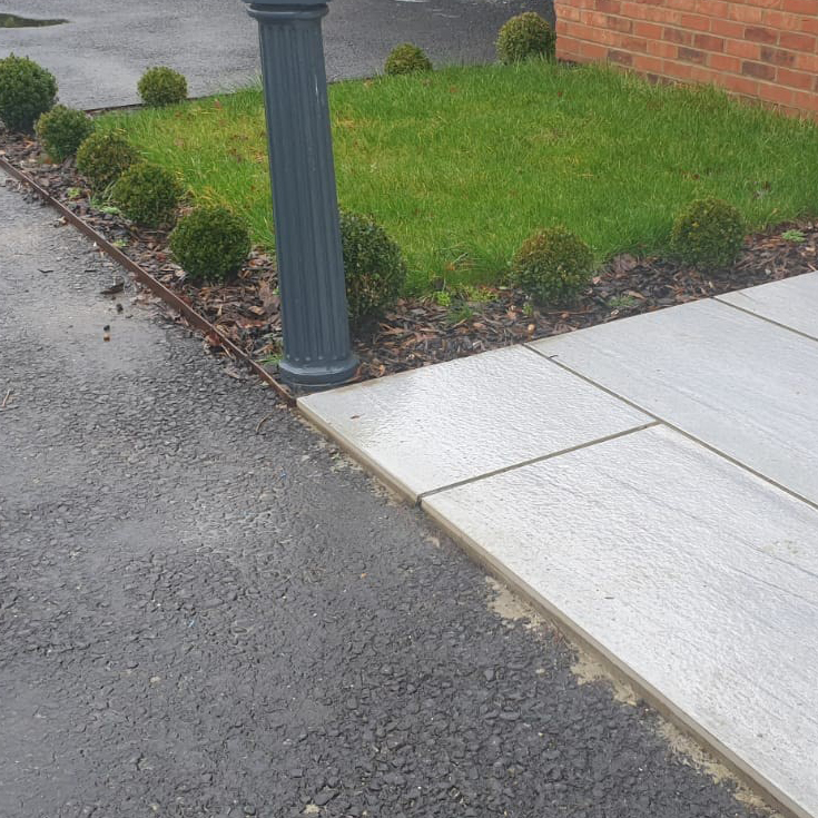 How to Prepare your Driveway Edging for Winter: A Comprehensive Guide