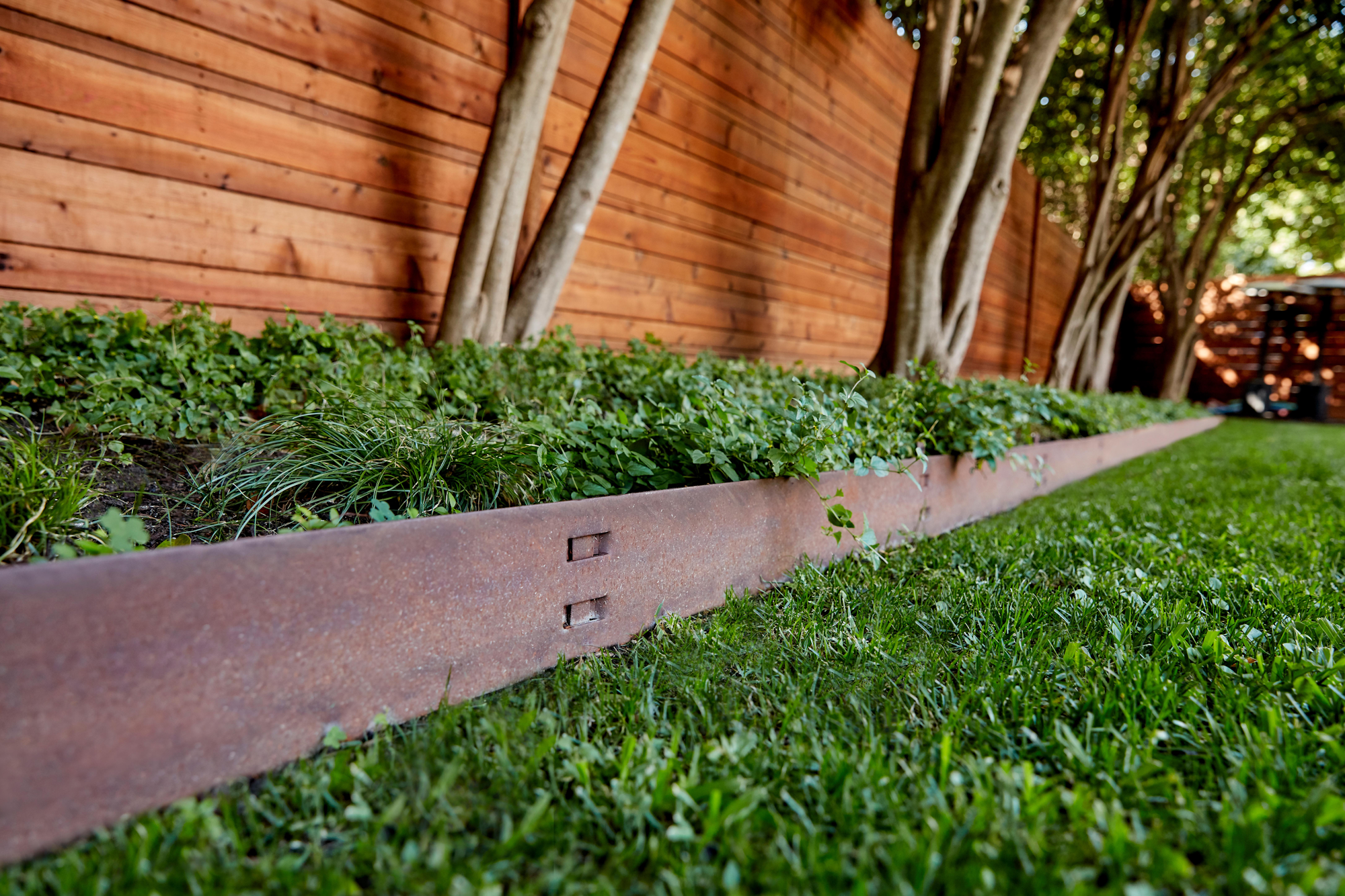 lawn edging for property value