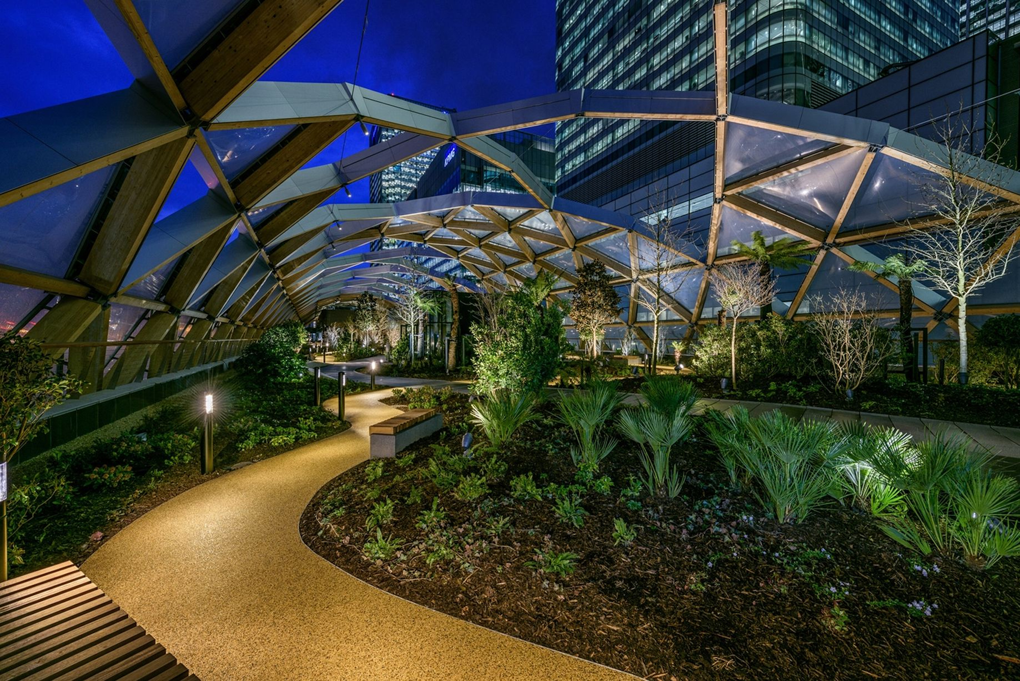 metal edging Canary Wharf